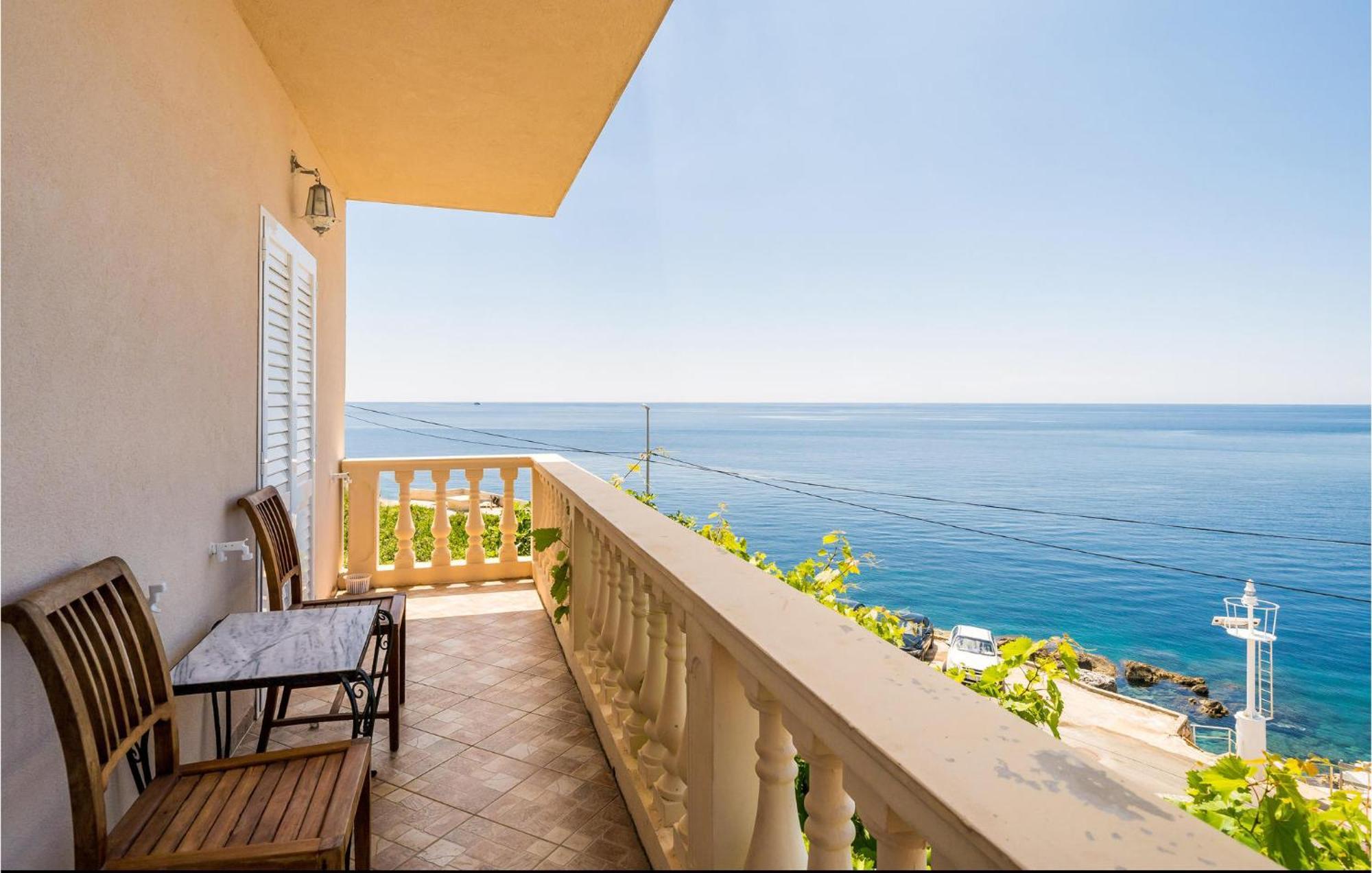 Stunning Apartment In Gruda With House Sea View Molunat Exterior photo